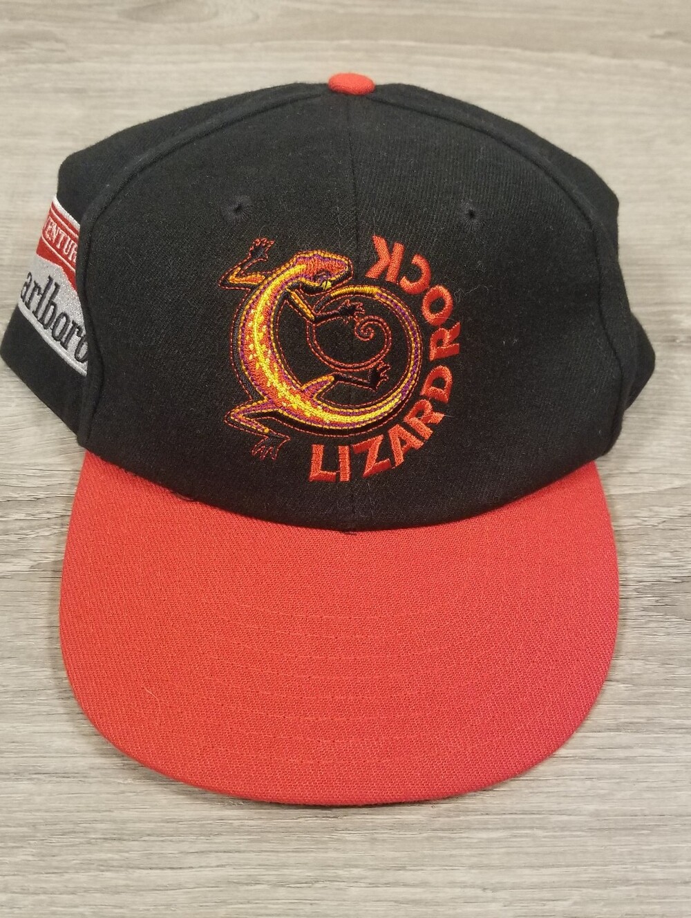 Vintage 90s Marlboro Adventure Team Lizard Rock Strapback Hat NWOT Red Black